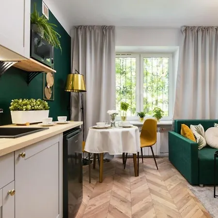Walnut Delight A Stare Miasto *